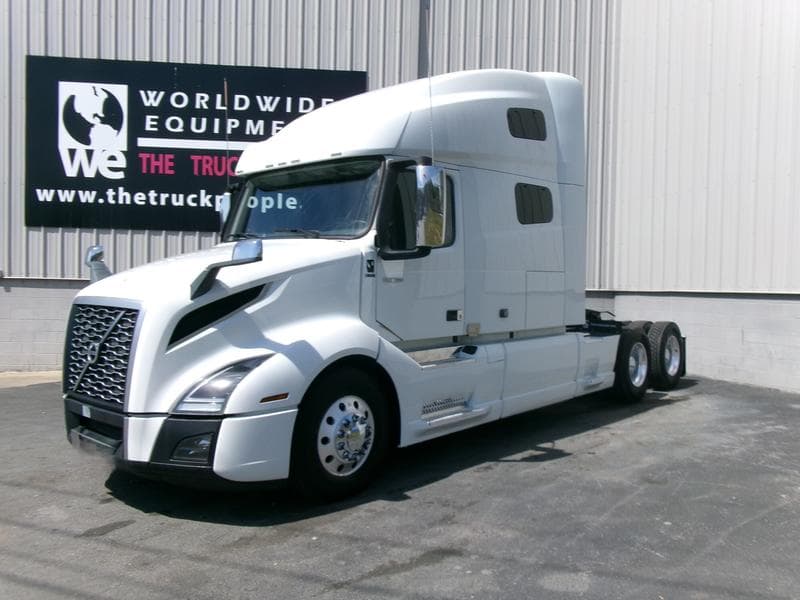 2023 Volvo VNL 760