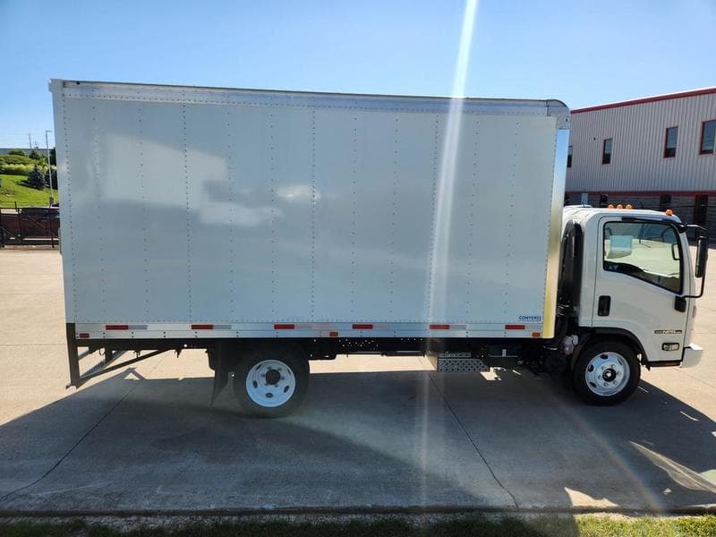 2022 Isuzu NPR in Columbus, OH — photo 17