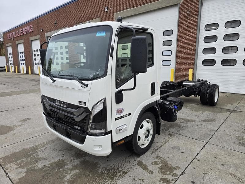 2026 Isuzu NRR