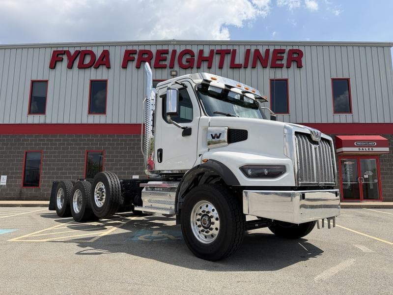 2027 Western Star 47X in Barkeyville, PA — photo 19