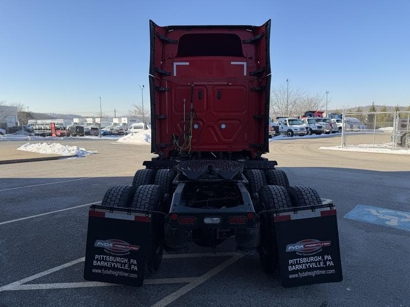 2026 Freightliner Cascadia in Pittsburgh, PA — photo 5