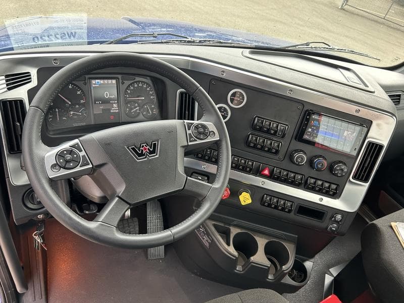 2026 Western Star 47X in Pittsburgh, PA — photo 12