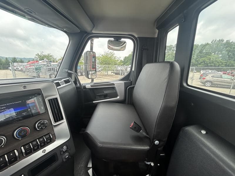2026 Western Star 49X in Pittsburgh, PA — photo 16