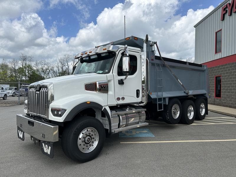 2025 Western Star 49X in Pittsburgh, PA — photo 8
