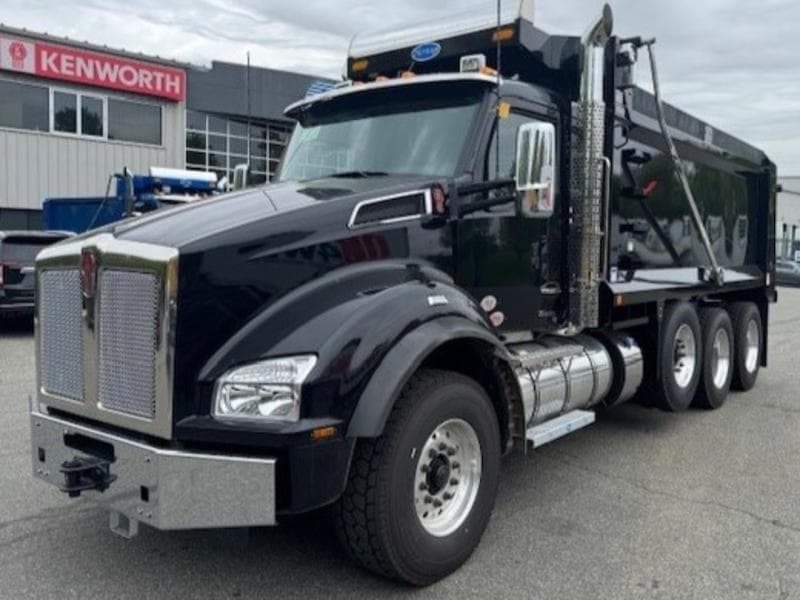2027 Kenworth T880