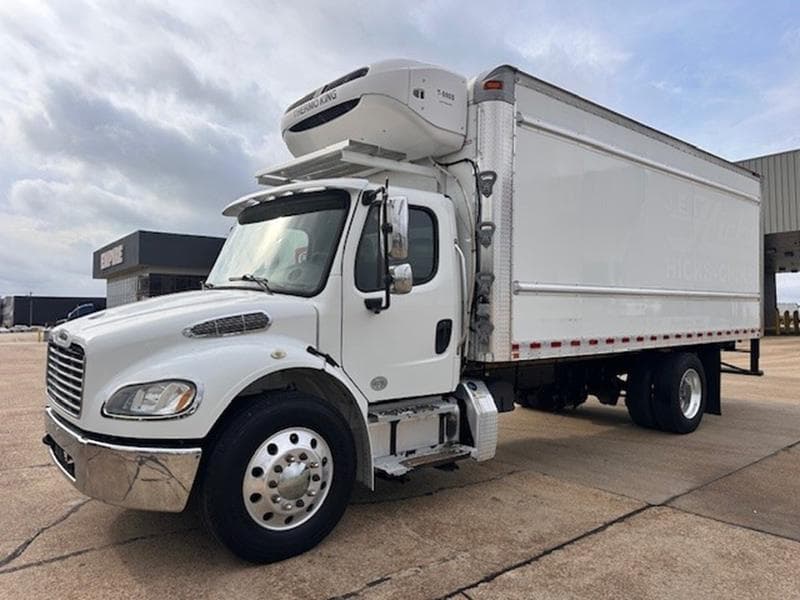 2016 Freightliner M2 106