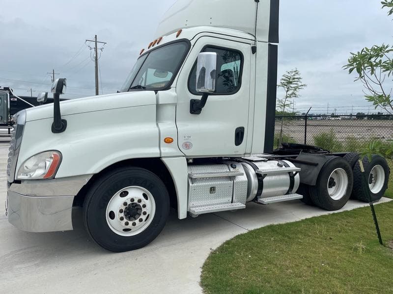 2019 Freightliner in St. Rose — photo 2