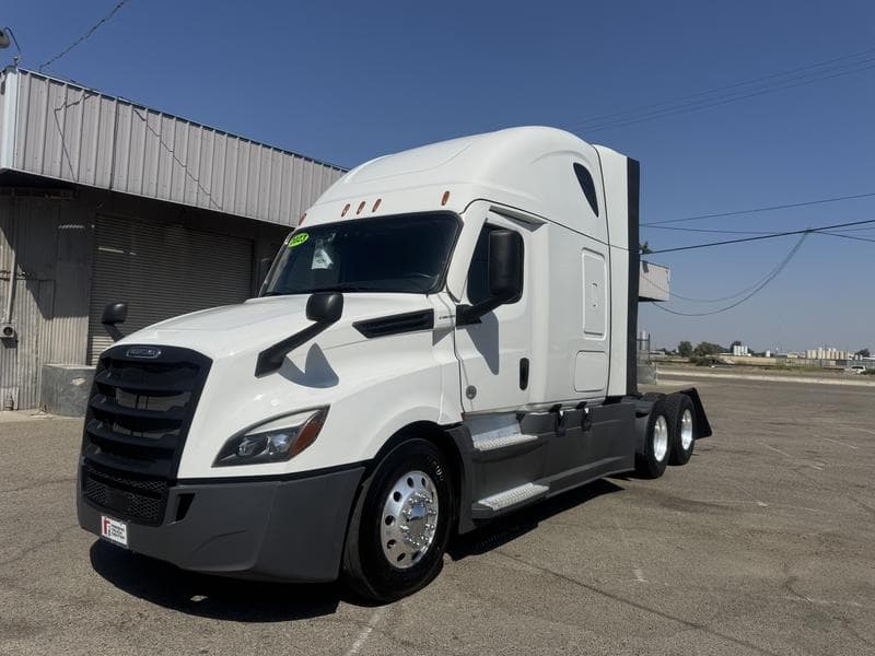 2023 Freightliner Cascadia