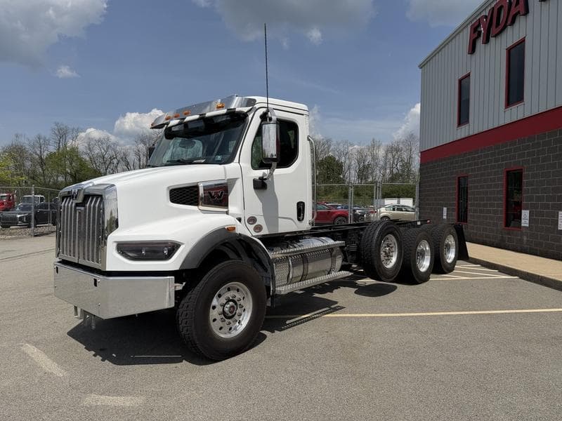 2027 Western Star 47X in Pittsburgh, PA — photo 8