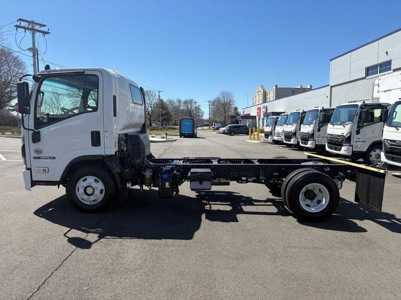 2026 Isuzu NPR