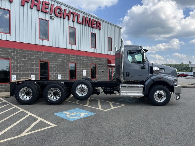 2026 Western Star 49X in Pittsburgh, PA — photo 2