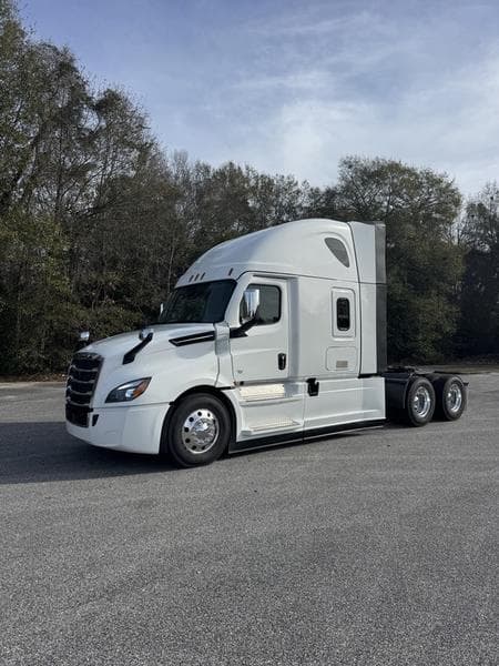 2026 Freightliner Cascadia