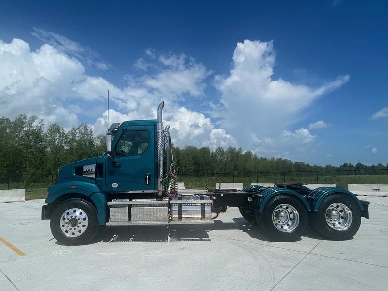 2025 Western Star 47X in St. Rose — photo 2