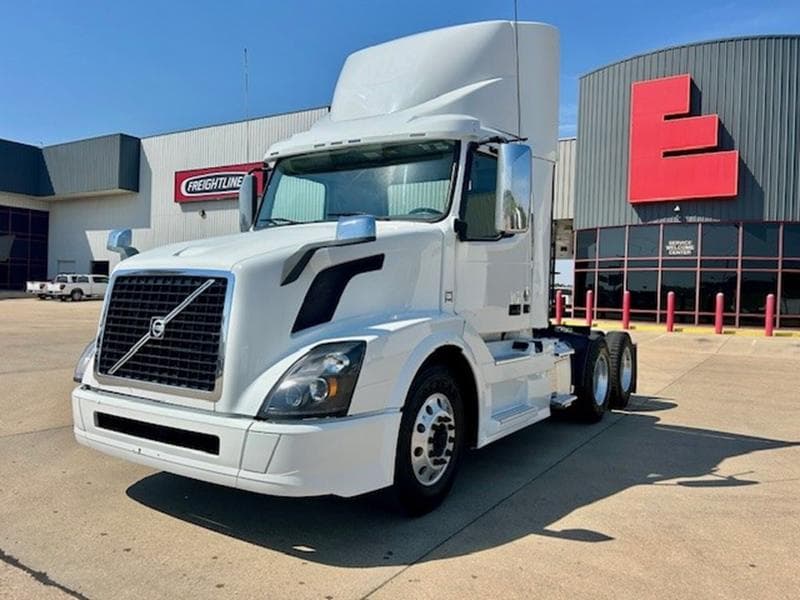2018 Volvo VNL 300