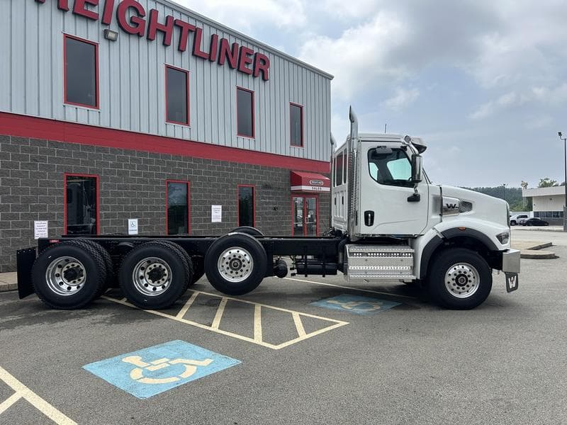 2026 Western Star 49X in Pittsburgh, PA — photo 3