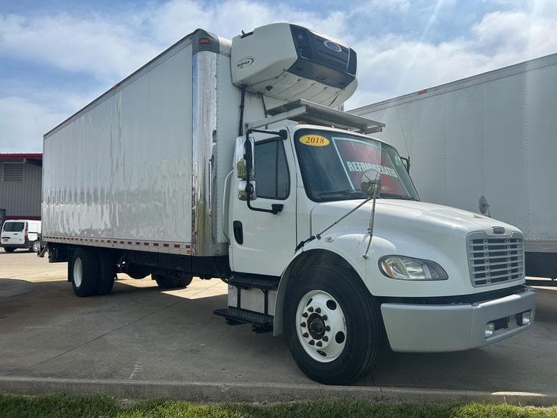 2018 Freightliner M2 106 in Cincinnati, OH — photo 3