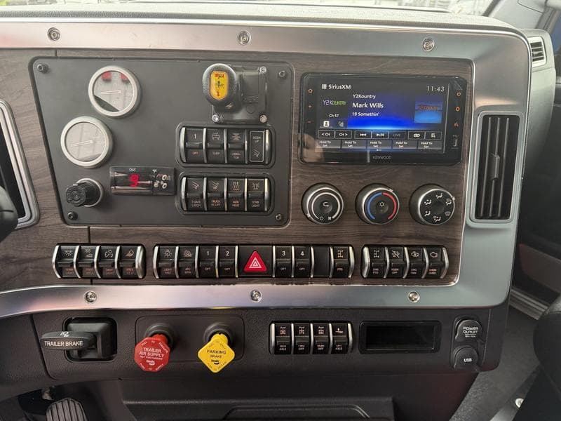 2026 Western Star 49X in Pittsburgh, PA — photo 16