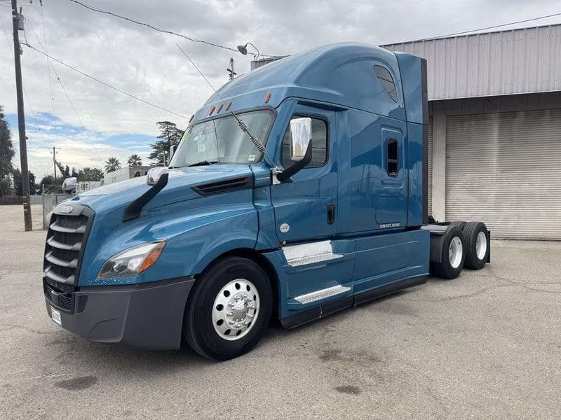 2022 Freightliner Cascadia