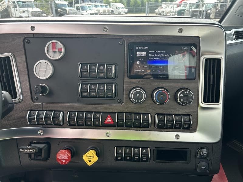 2026 Western Star 49X in Pittsburgh, PA — photo 14