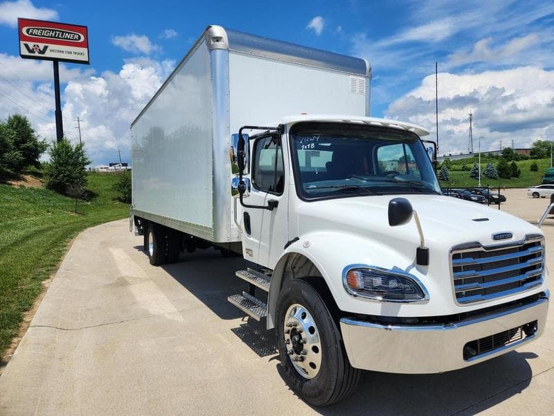 2018 Freightliner M2 106 in Walton, KY — photo 19