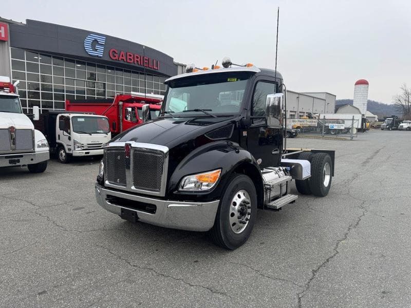 2025 Kenworth T380