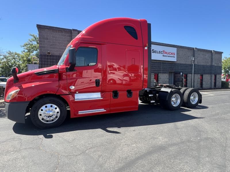 2022 Freightliner Cascadia