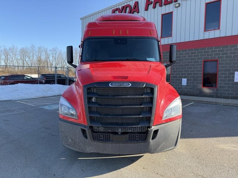 2026 Freightliner Cascadia in Pittsburgh, PA — photo 10