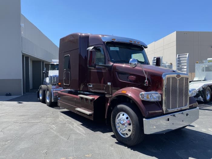 2024 Peterbilt 567 in Los Angeles, CA — photo 4