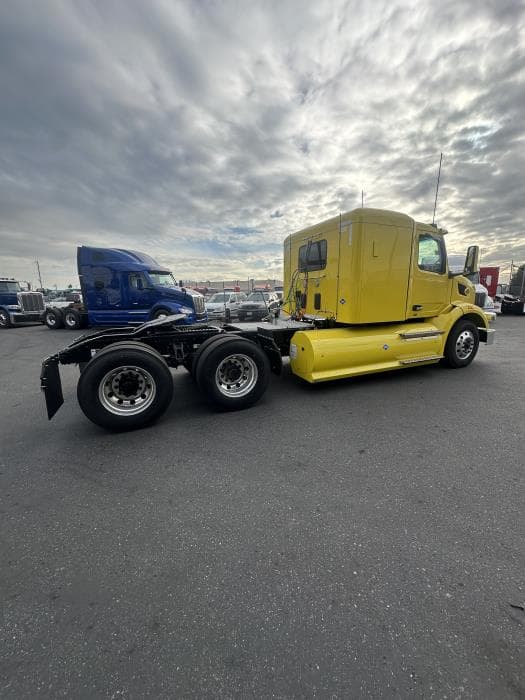 2024 Peterbilt 567 in Los Angeles, CA — photo 5