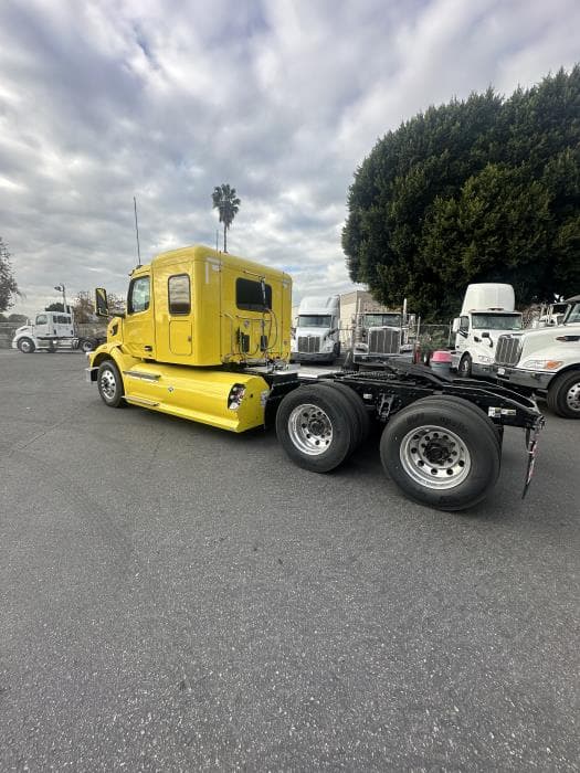 2024 Peterbilt 567 in Los Angeles, CA — photo 10