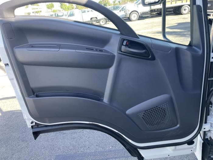 2025 Isuzu NRR in Whittier, CA — photo 16