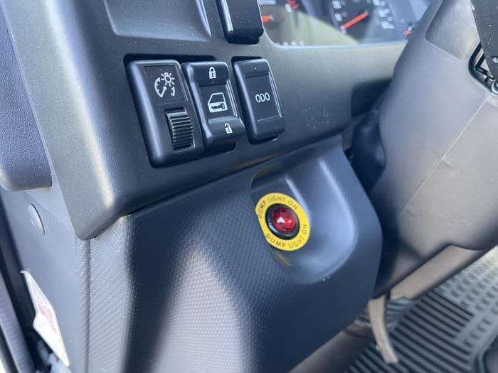 2025 Isuzu NRR in Whittier, CA — photo 24