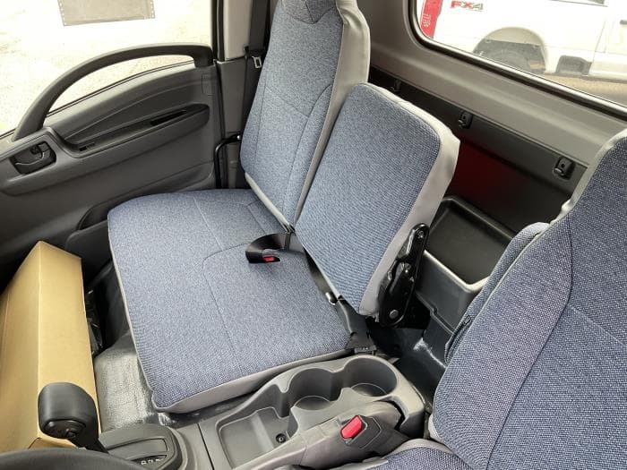 2025 Isuzu NRR in Dallas, TX — photo 4