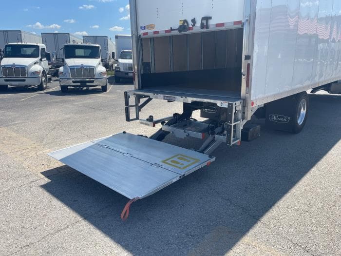 2025 Peterbilt 536 in Dallas, TX — photo 9