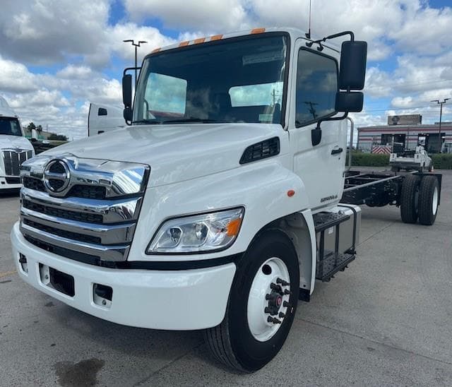 2025 Hino L6 in Pharr, TX — photo 3