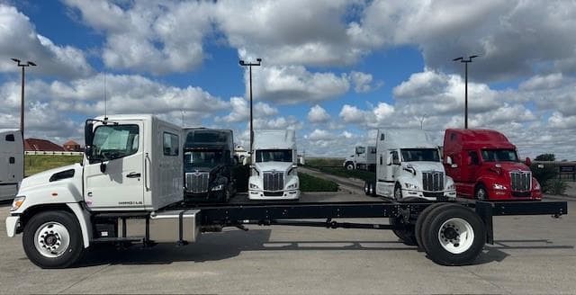 2025 Hino L6 in Pharr, TX — photo 4