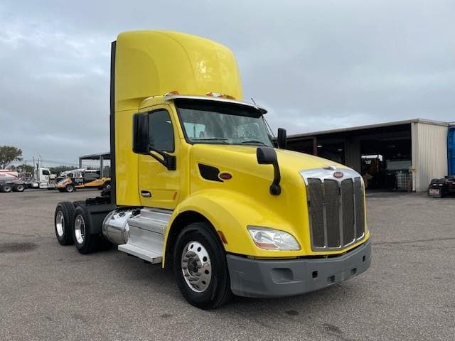 2021 Peterbilt 579 in Tampa, FL — photo 8