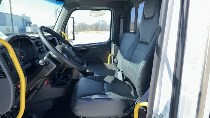 2025 Peterbilt 536 — photo 25