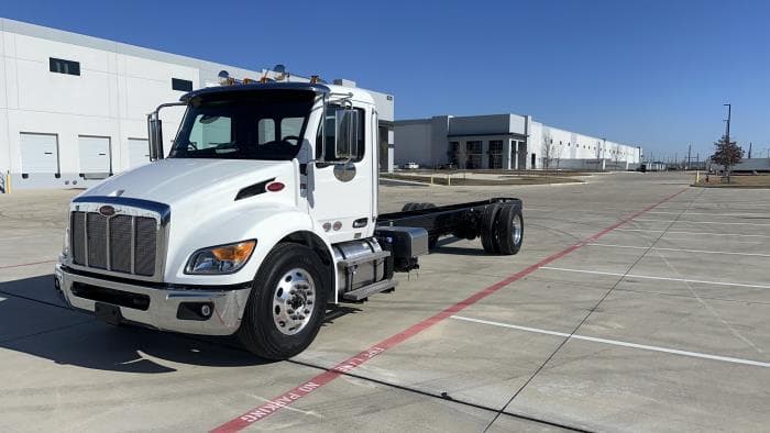 2025 Peterbilt 536 — photo 6