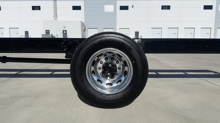 2025 Peterbilt 536 — photo 18
