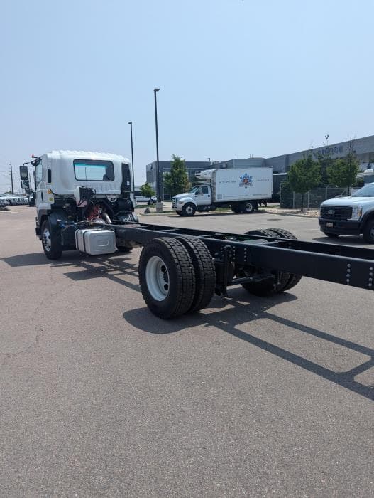 2025 Isuzu FTR in Elk Grove, CA — photo 9