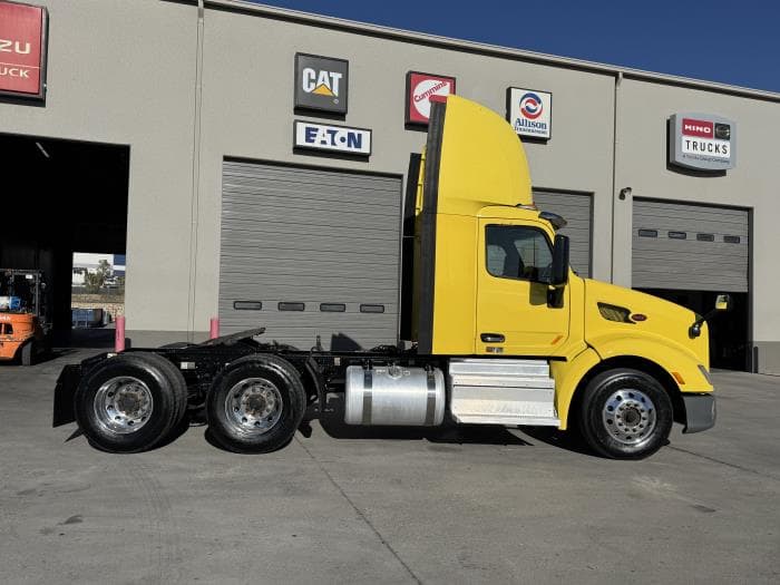 2021 Peterbilt 579 in El Paso, TX — photo 6