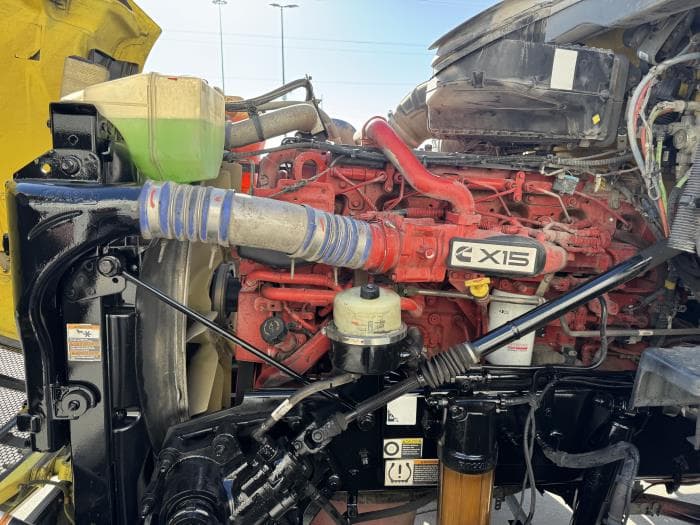 2021 Peterbilt 579 in El Paso, TX — photo 11