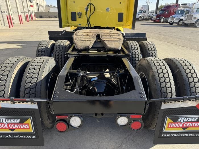 2021 Peterbilt 579 in El Paso, TX — photo 16
