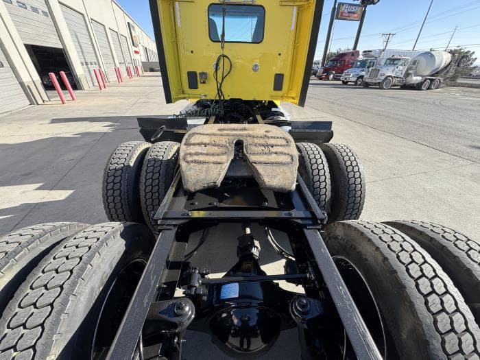 2021 Peterbilt 579 in El Paso, TX — photo 17
