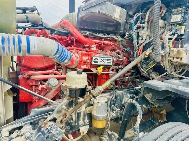 2020 Peterbilt 579 — photo 15