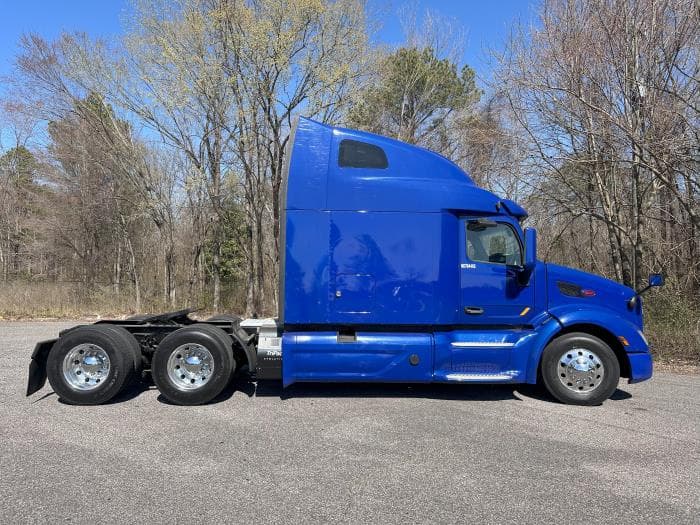 2022 Peterbilt 579 in Nashville, TN — photo 13