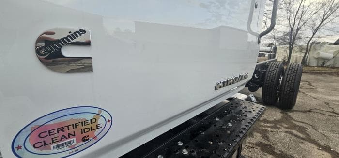 2025 Hino L6 in Olathe, KS — photo 6