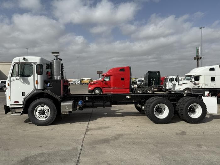 2026 Peterbilt 520 in Laredo, TX — photo 4