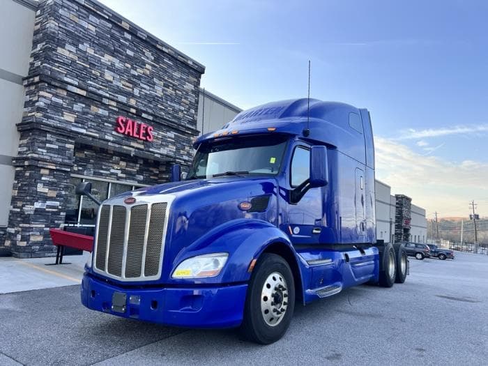 2022 Peterbilt 579 in Atlanta, GA — photo 4
